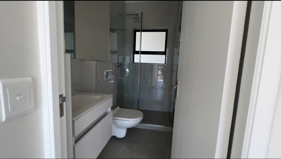 1 Bedroom Property for Sale in Table View Western Cape